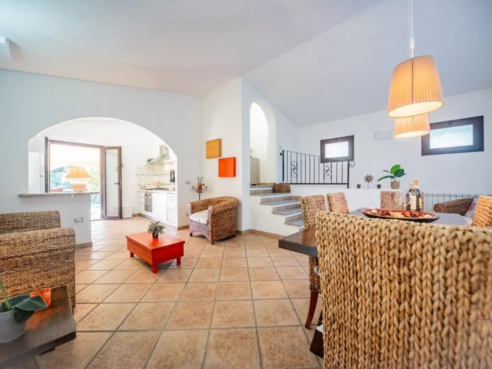 Schöne moderne Villa in privater Lage, umgeben von üppiger Natur-Dedans