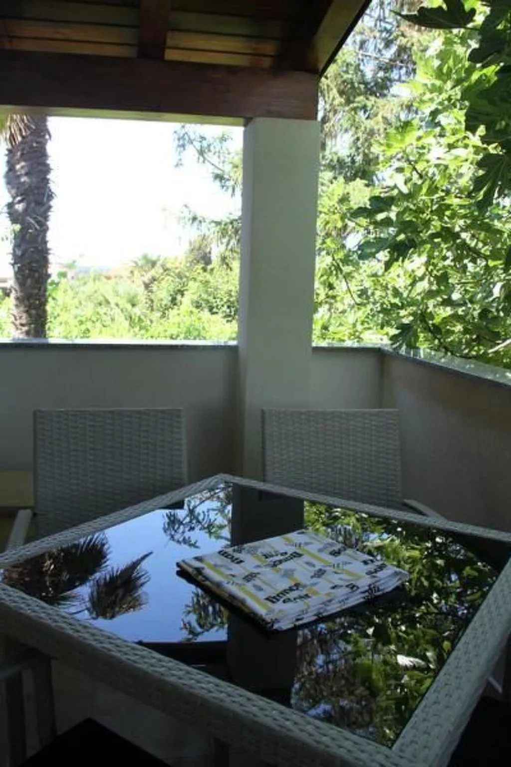 Wohnung im ersten Stock mit Blick aufs Wasser-Draußen