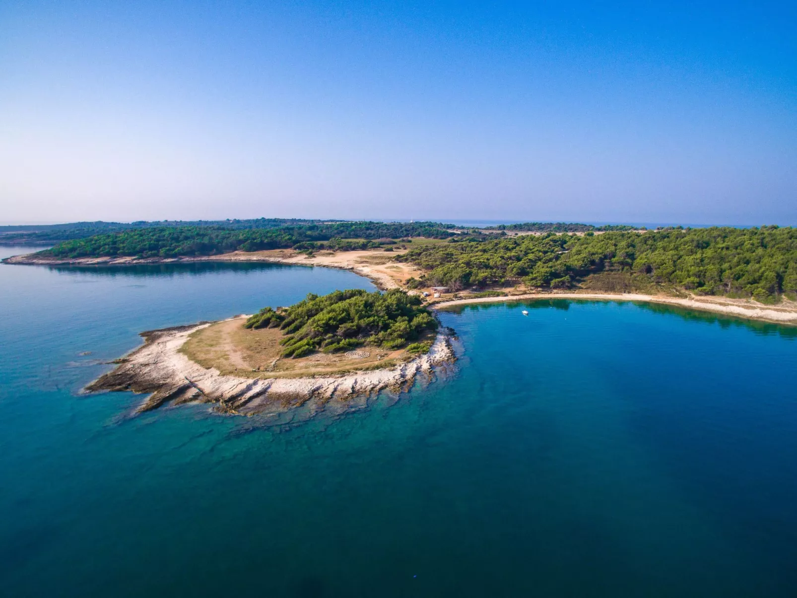 In Medulin mit Privatparkplatz-Outside