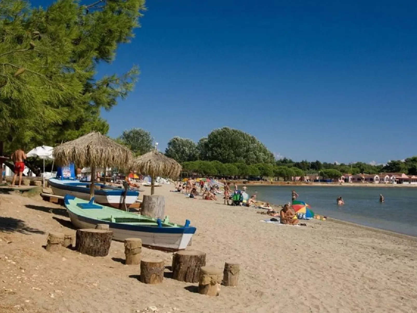 Schönes Apartment, privater Parkplatz und Strand in der Nähe-Outside