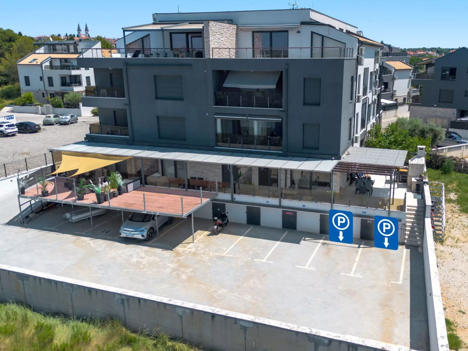 Für 4 Personen ca. 80m, in Medulin-Outside