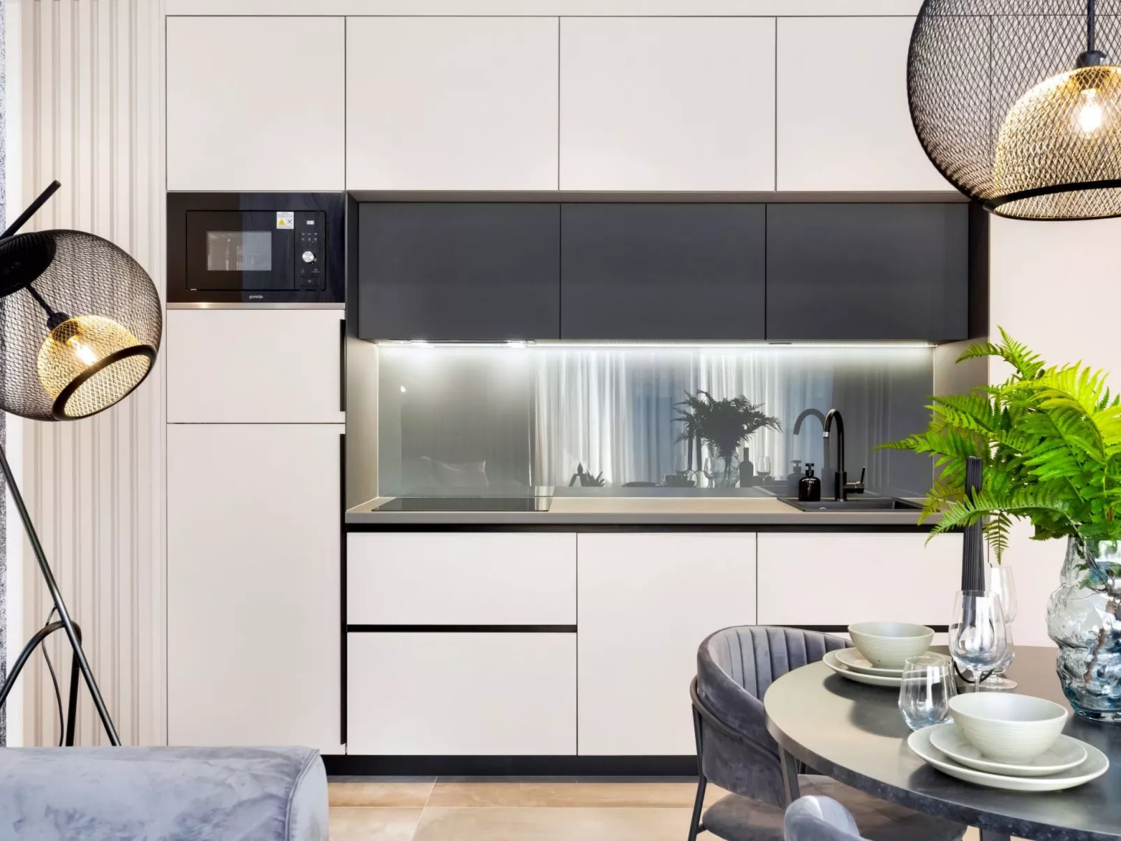 Fly Room - A1-Inside