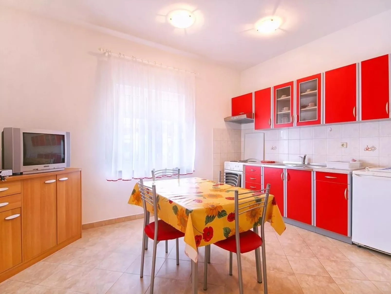 Für 4 Personen ca. 45 m&sup2; in Medulin, Istrien (Medulin und Umgebung)-Image-tags.info