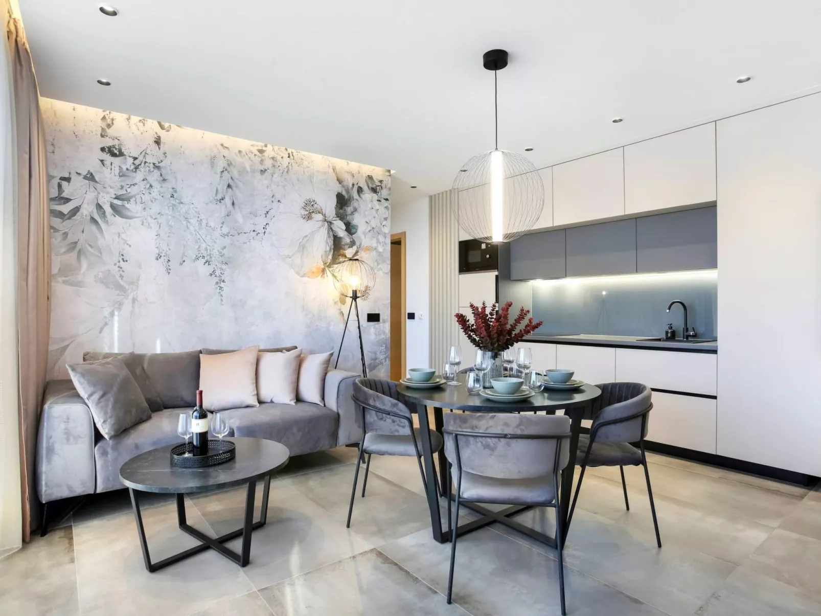 Fly Room - A2-Inside