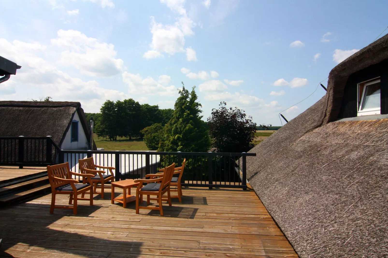 Fewo Strandanker 160 m² 4 P-Terrace balcony