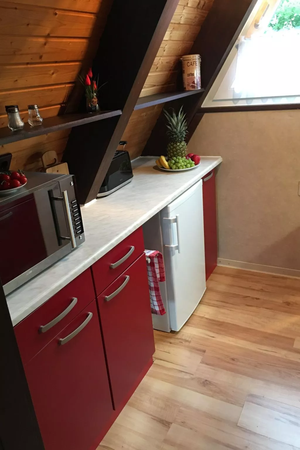 Mit Garten, Grill und Terrasse - Inside