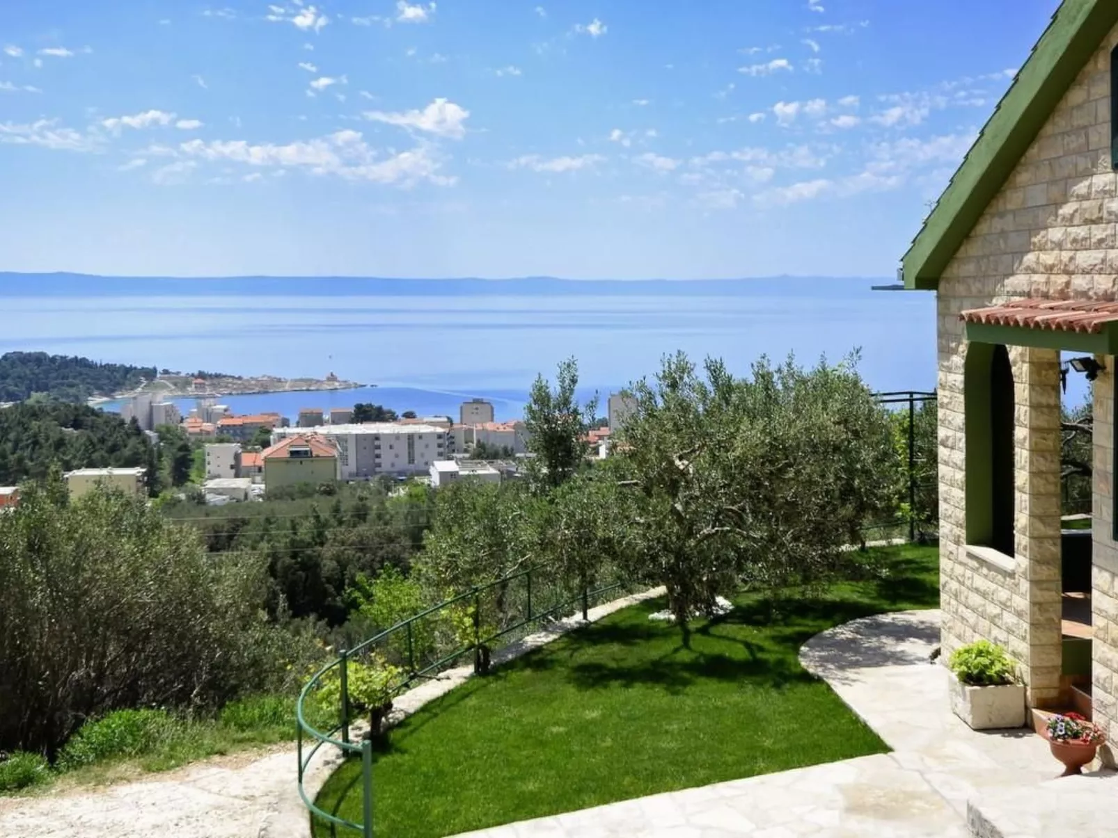 Haus Maria Mendula-Outside