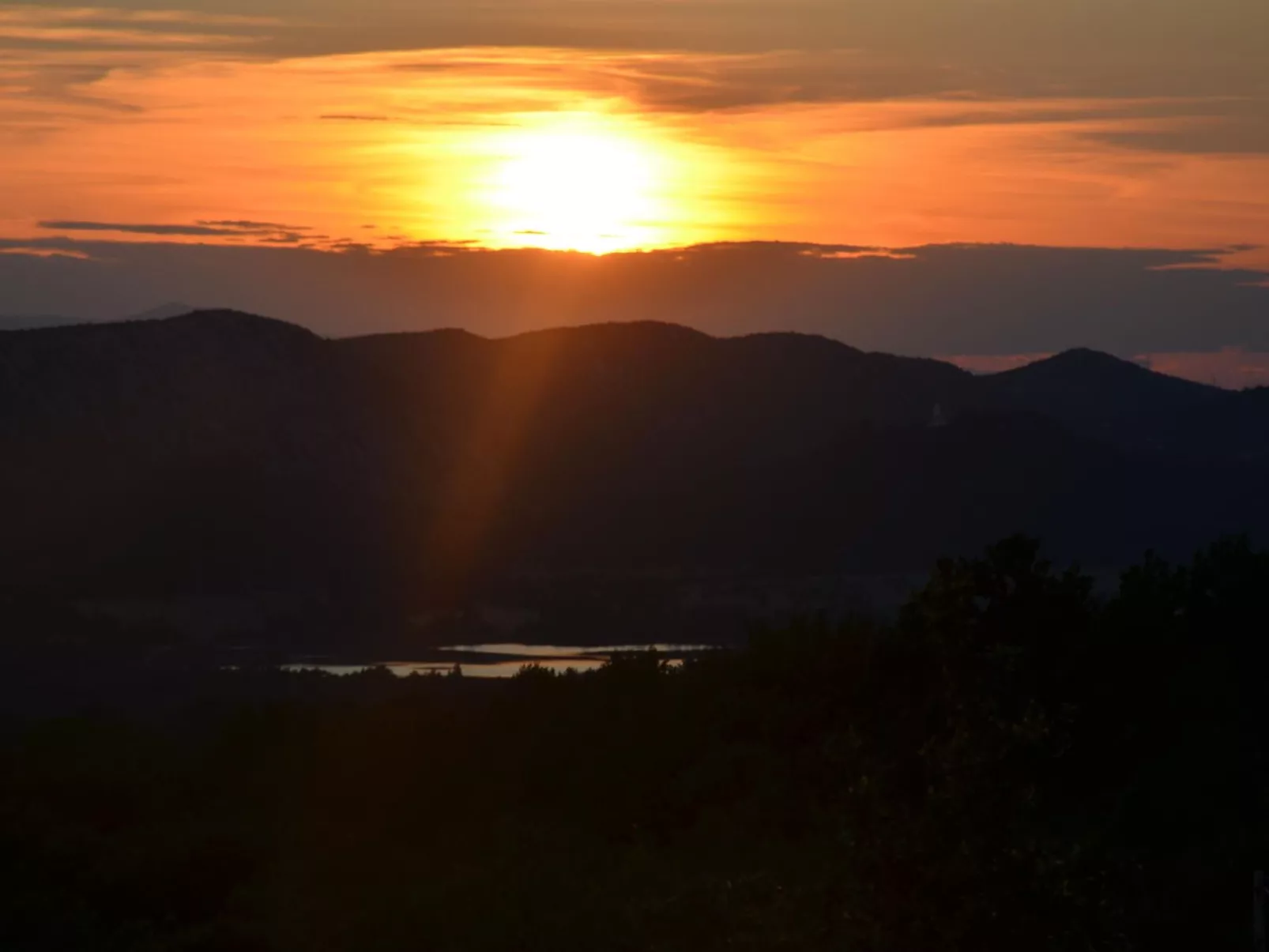Großes Ferienhaus mit eigenem Pool und Terrasse-Outside