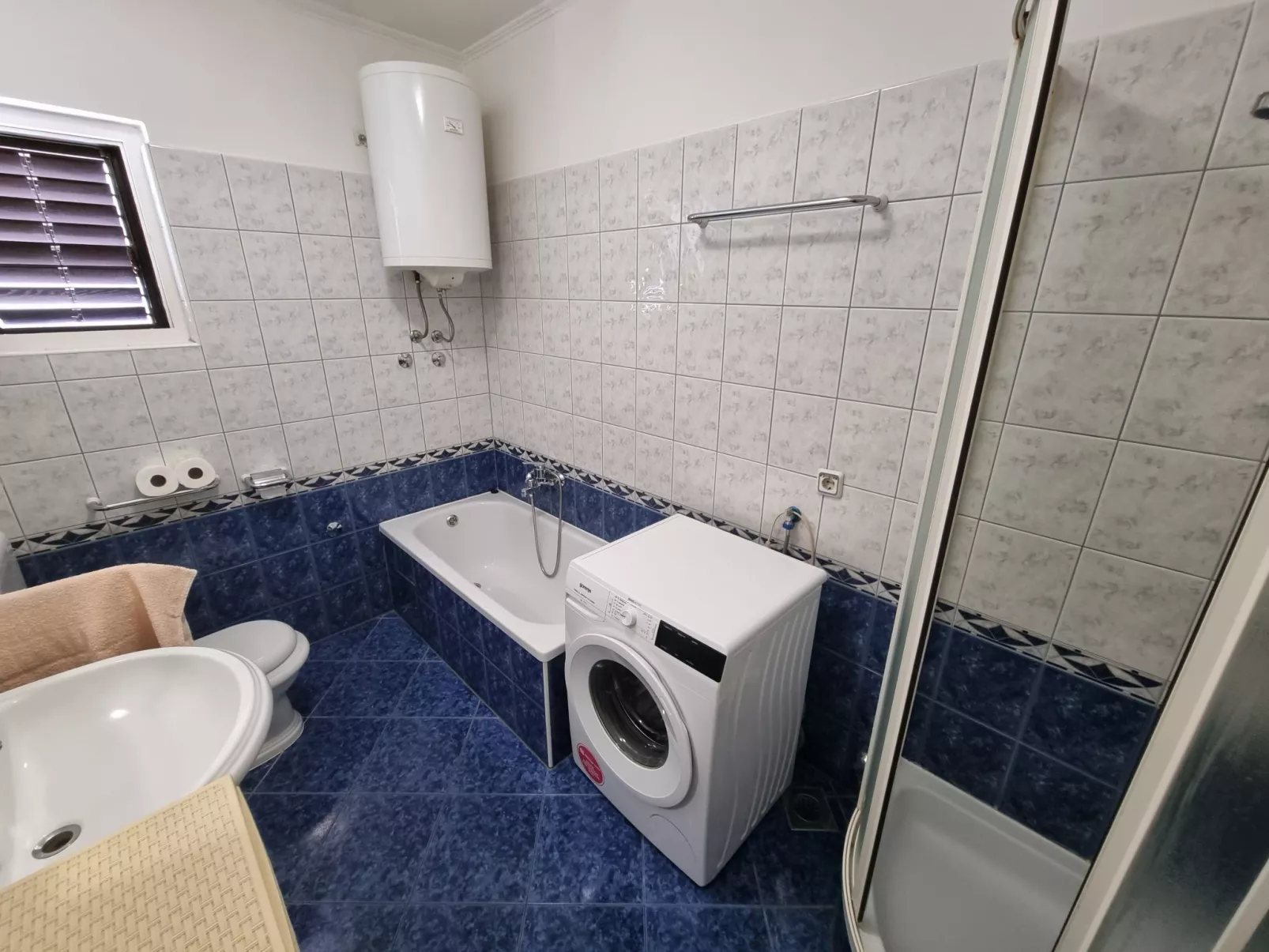 Wohnung mit Terrasse und Meerblick-Dedans