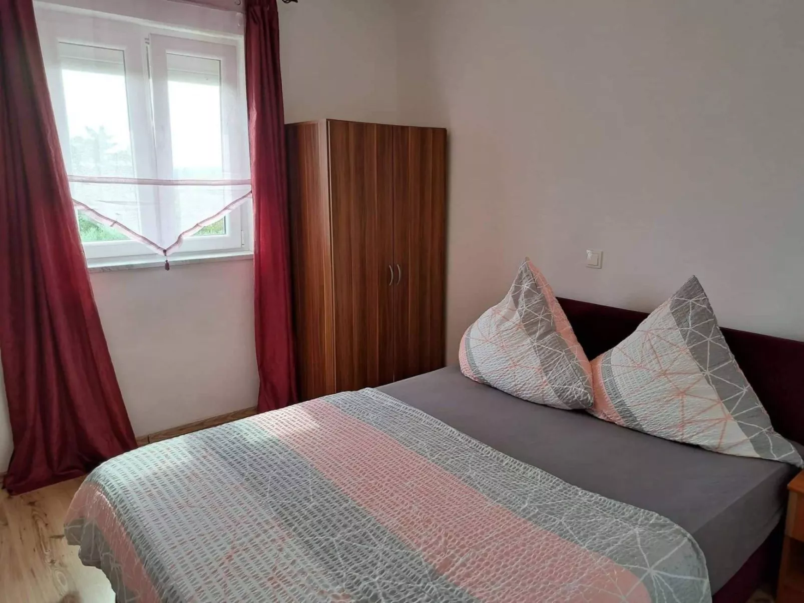 Wunderschöne Ferienwohnung, mit Meerblick und Pool-Inside