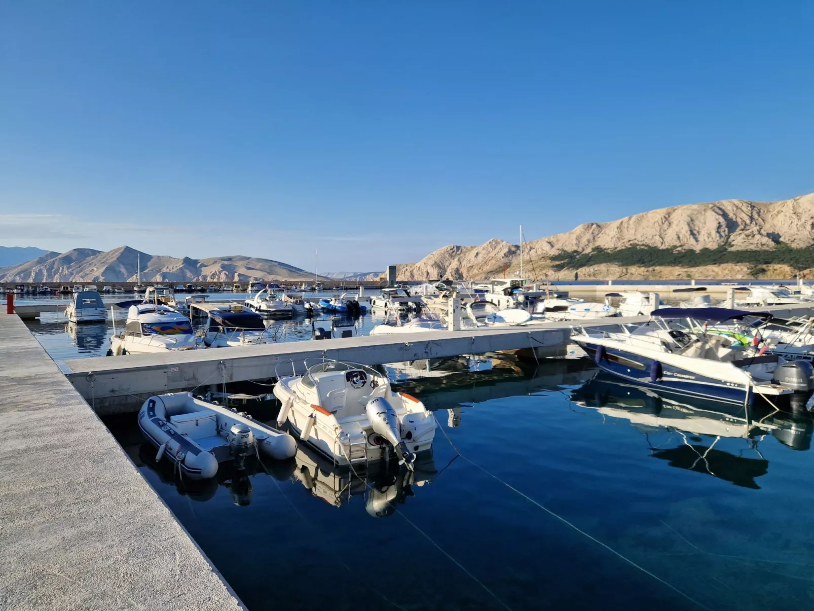 Haramina A2+2-Outside