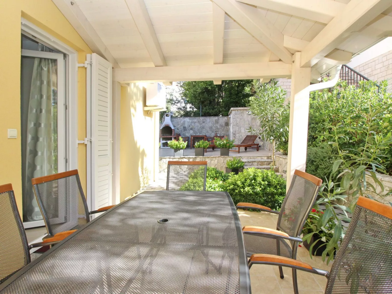 Gorica 1 A4+1 No.1-Outside