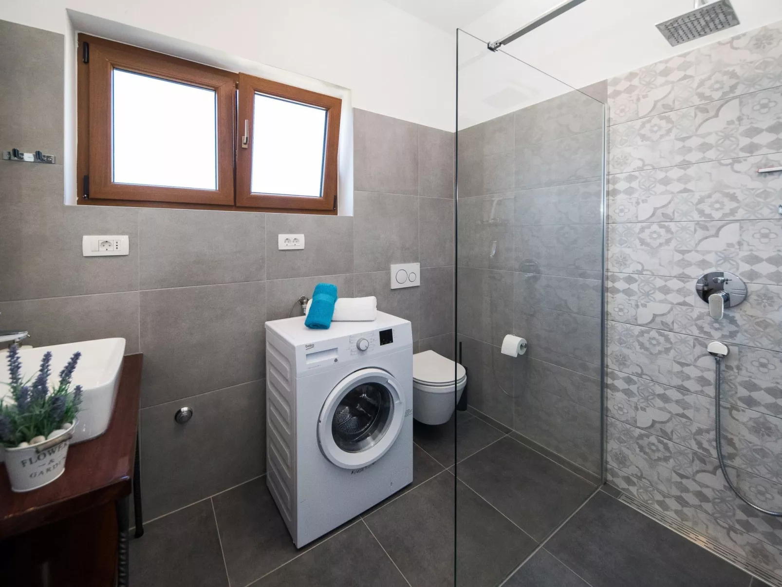 Wohnung für 2-3 Personen, 100m vom Strand entfernt-Drinnen