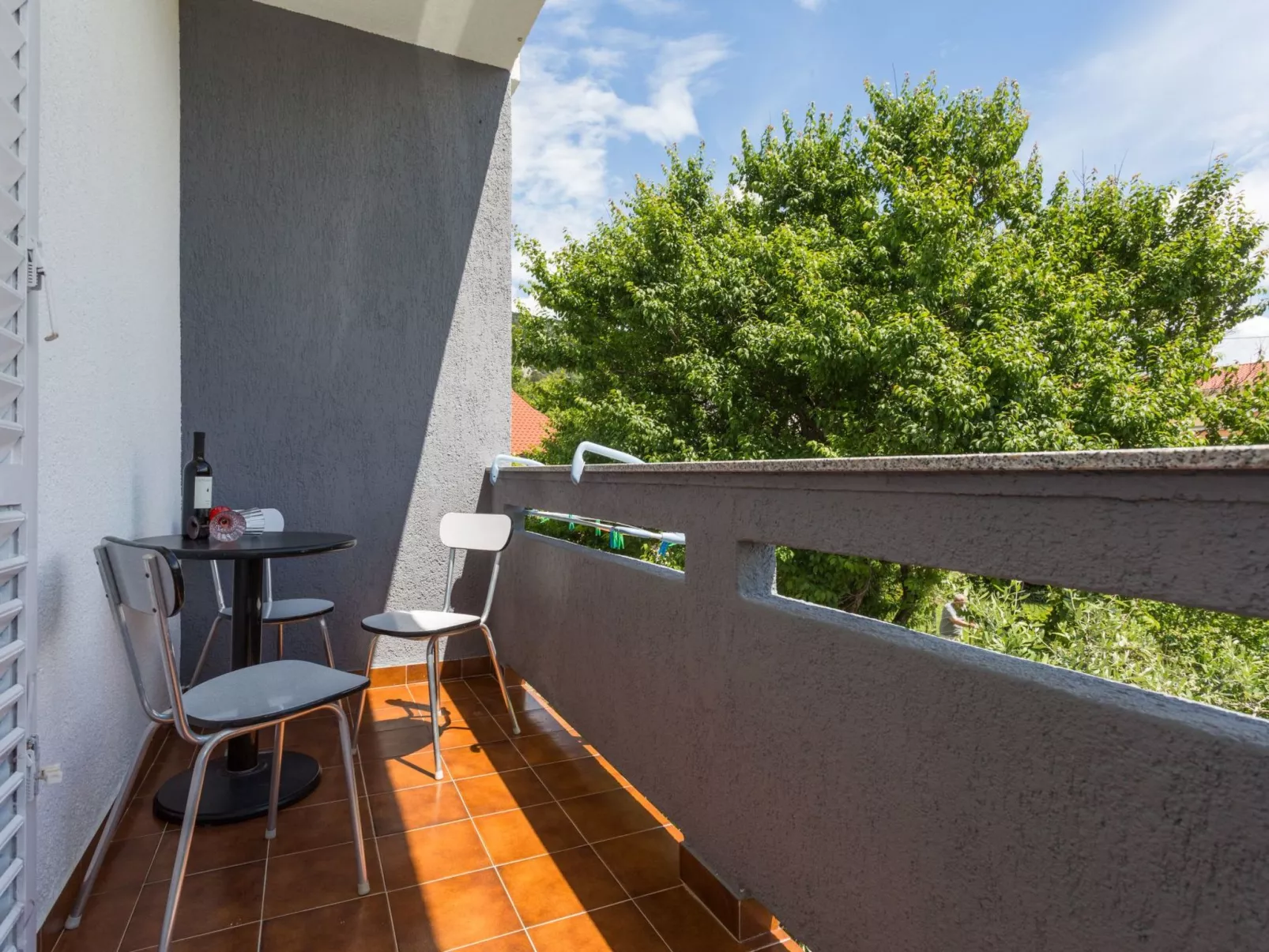 Charmantes Appartement in Baška mit Eigenem Balkon-Draußen