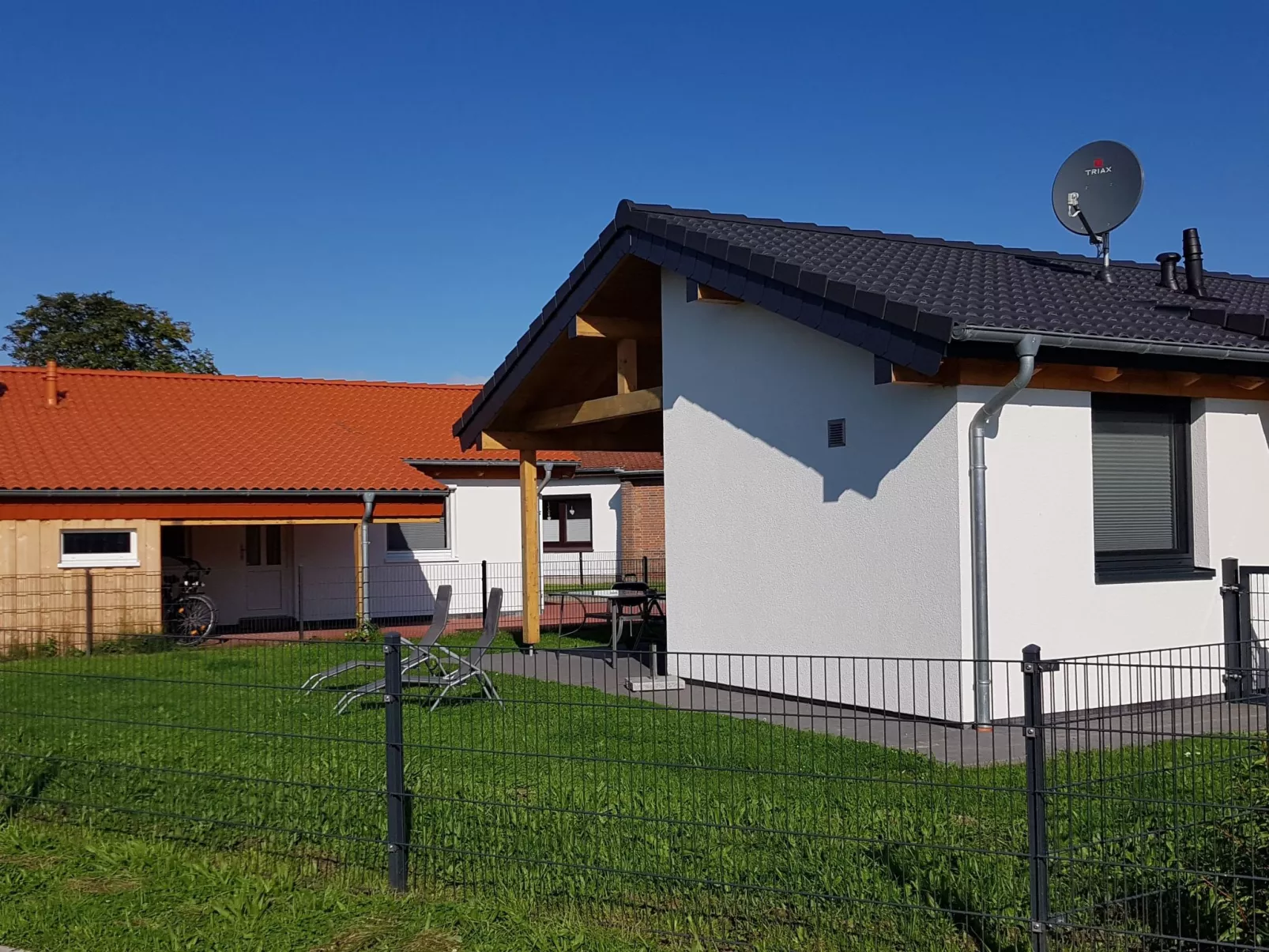 N4 Haus in Nordseenähe mit Terrasse und Garten-Outside