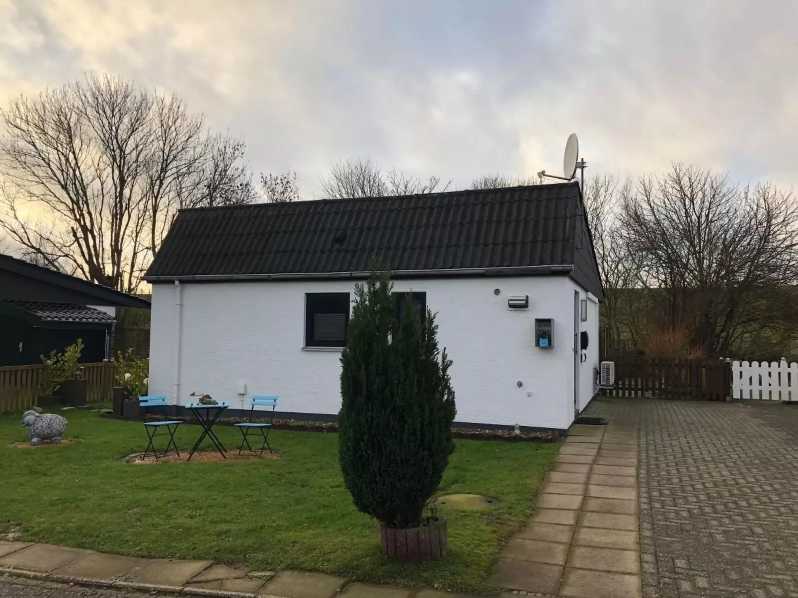 E13 Ferienhaus mit Garten, Terrasse und Deichbli-Image-tags.info