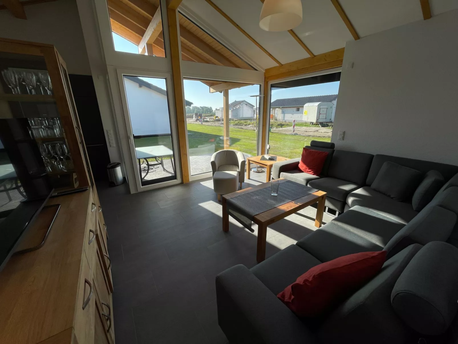 G11 Eingezäuntes Neubau-Haus in Eckwarderhörne-Drinnen