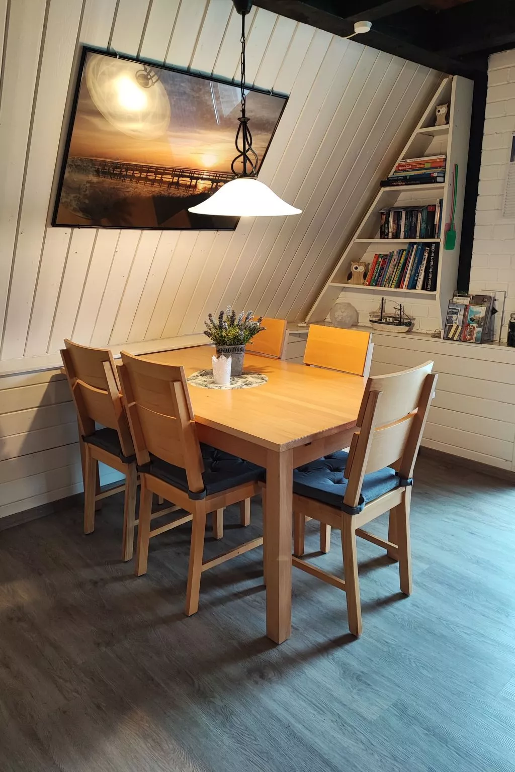 Schwalbennest-Drinnen