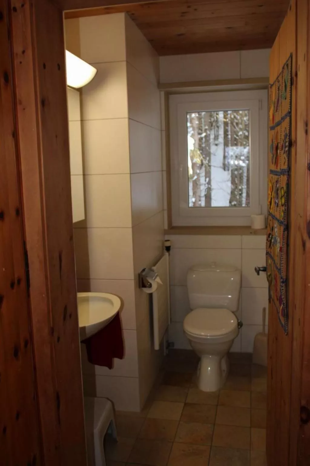 Haus Basilisk / Obere Wohnung für 5 Personen-Dedans