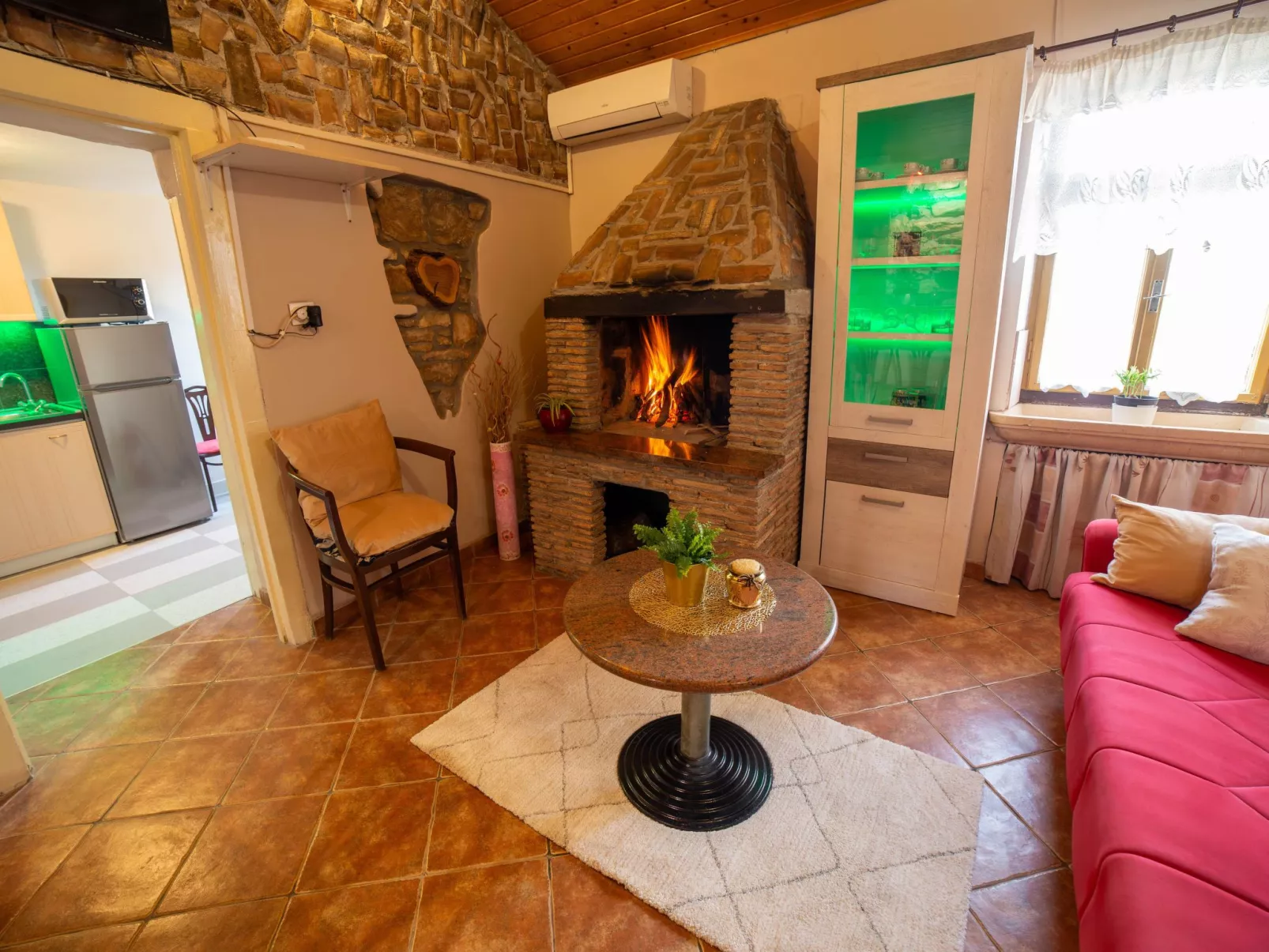 'Frane' mit eigenem Pool-Dedans