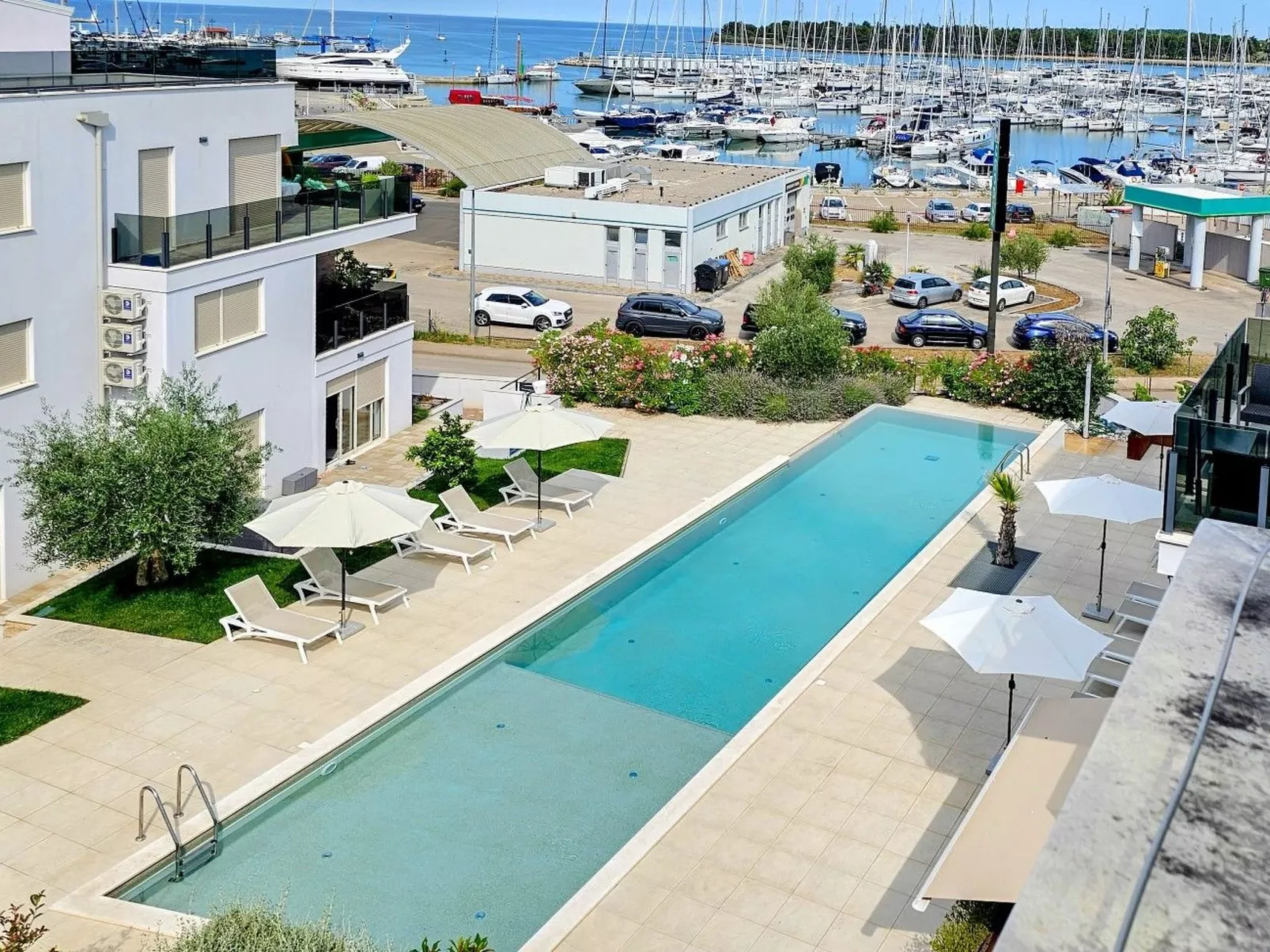 "Grüne Oase" mit Terrasse-Dehors