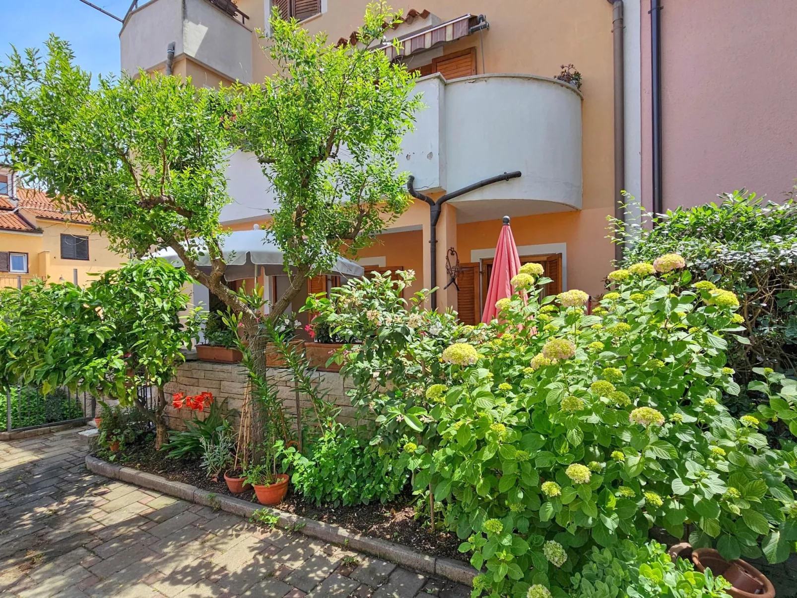 Wohnung "Valentino" direkt am Strand-Outside