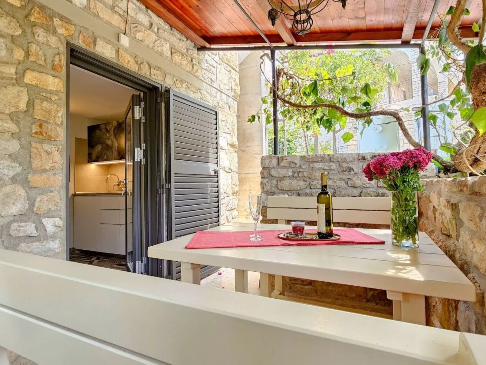 Studio-Apartment 100m vom Meer entfernt-Outside