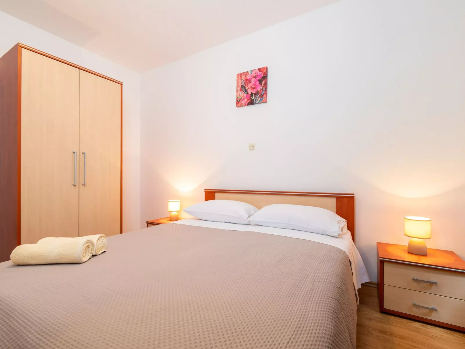 Am Südhang gelegen mit Meerblick-Inside