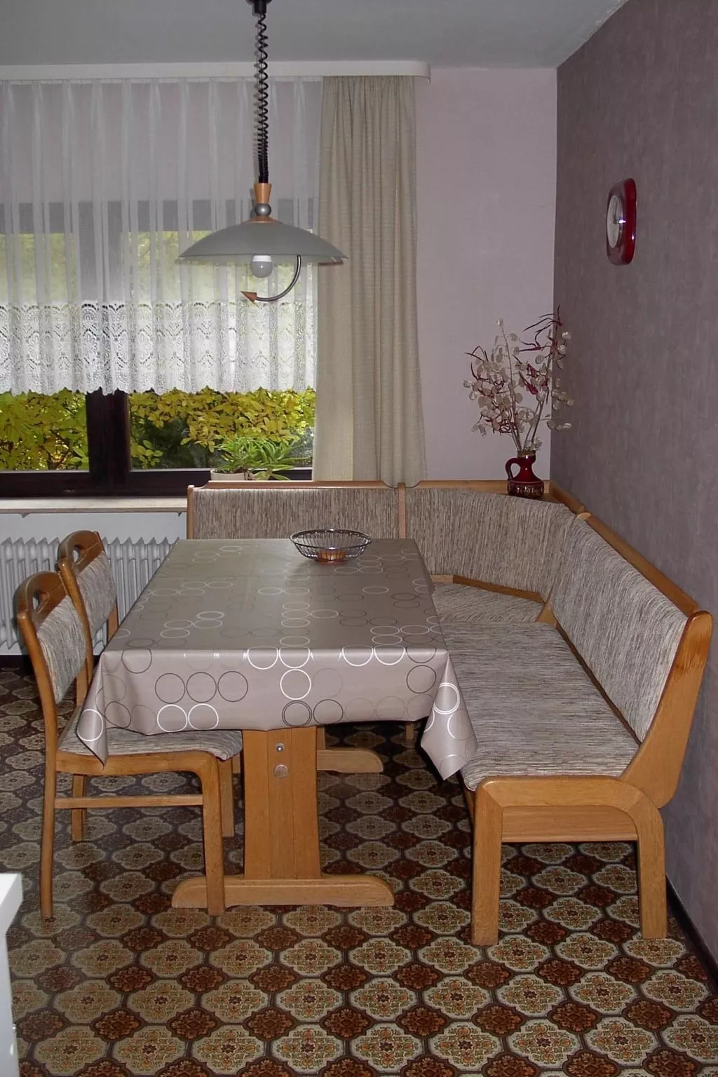 Große Ferienwohnung in Sinbronn mit Garten-Drinnen