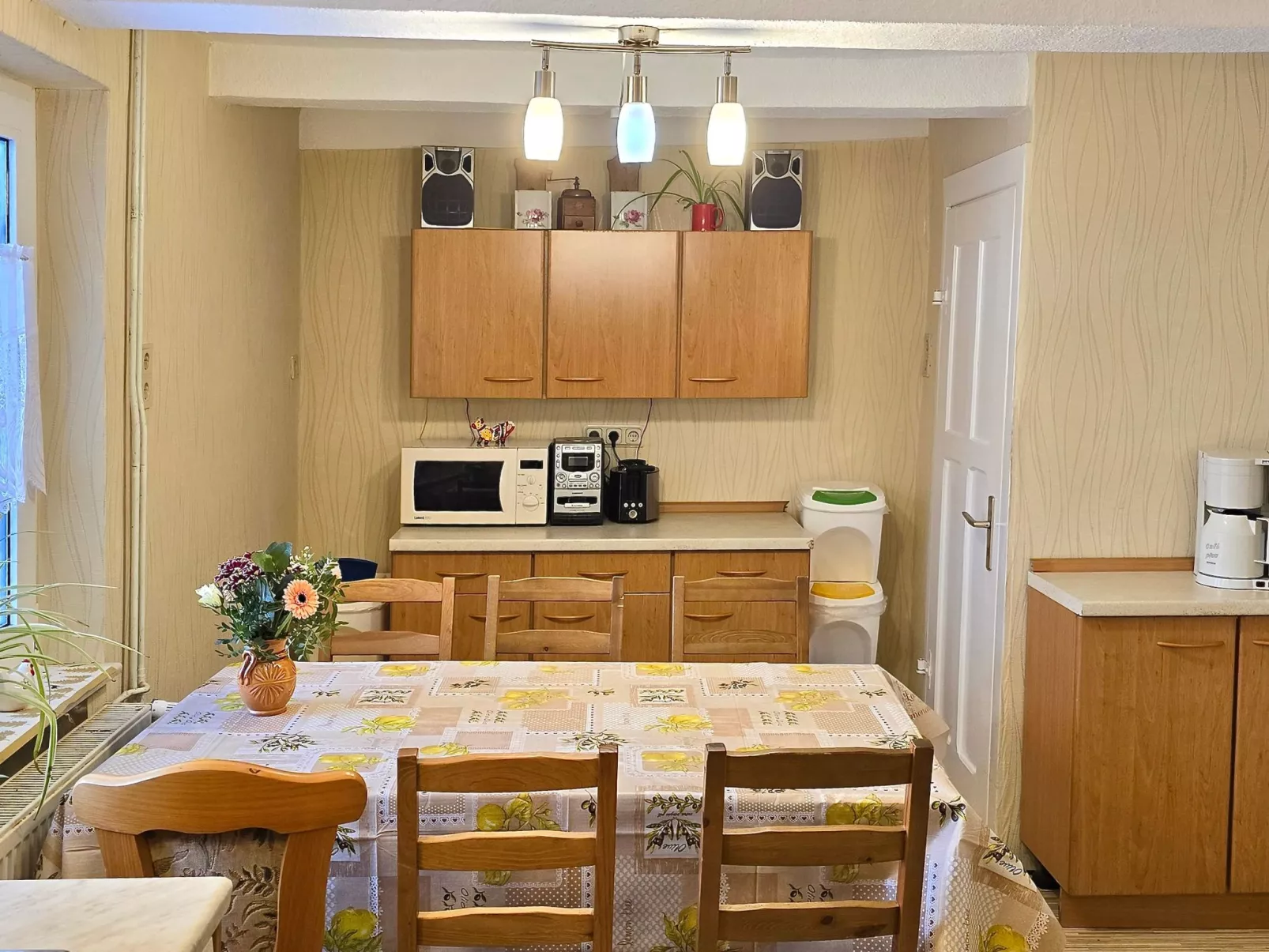 -Hof Südharz , ehemaliger Bauernhof-Drinnen