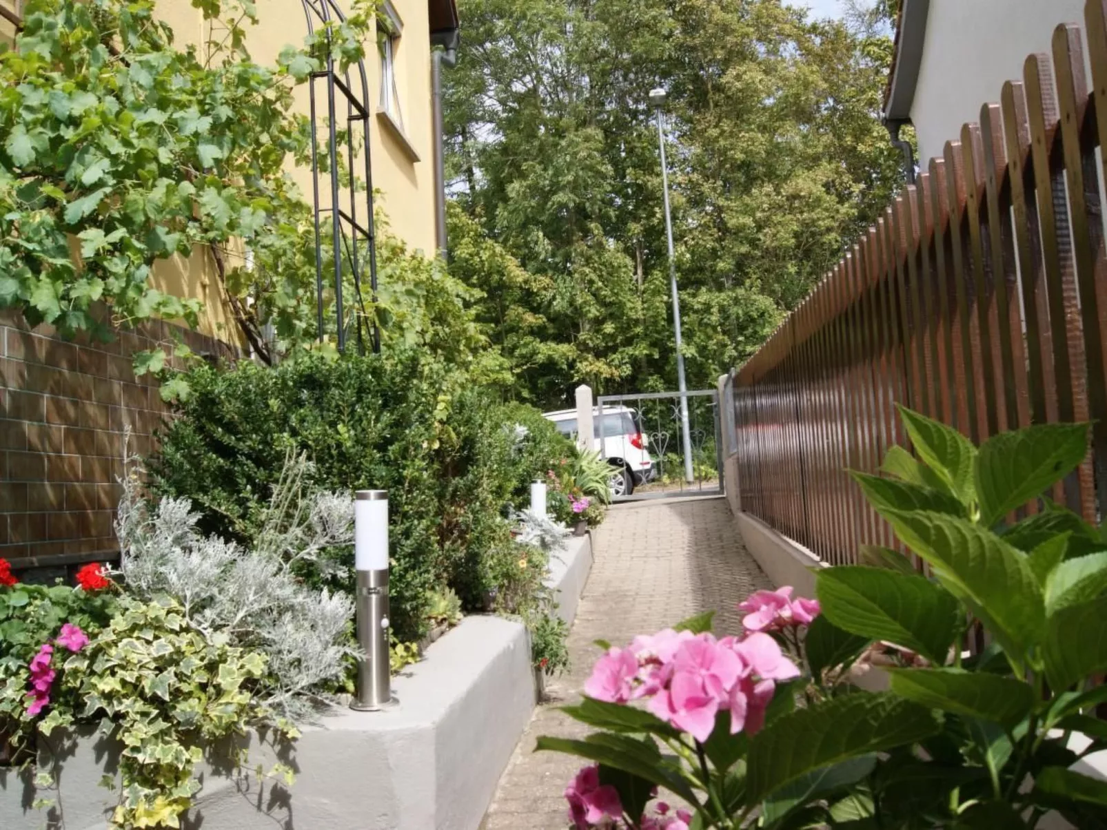 Am Jacobsweg-Outside