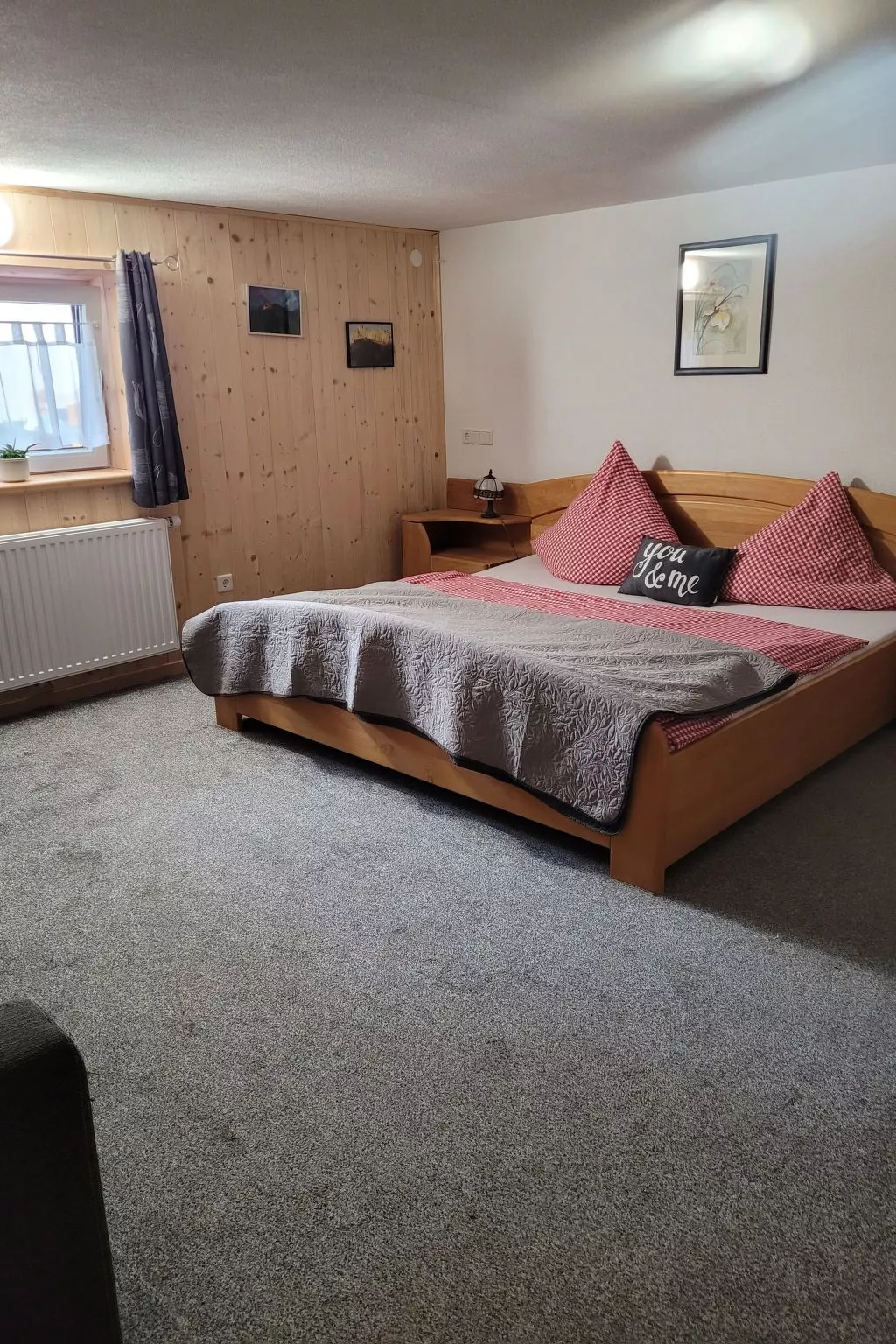 Bergwiese mit Balkon-Inside