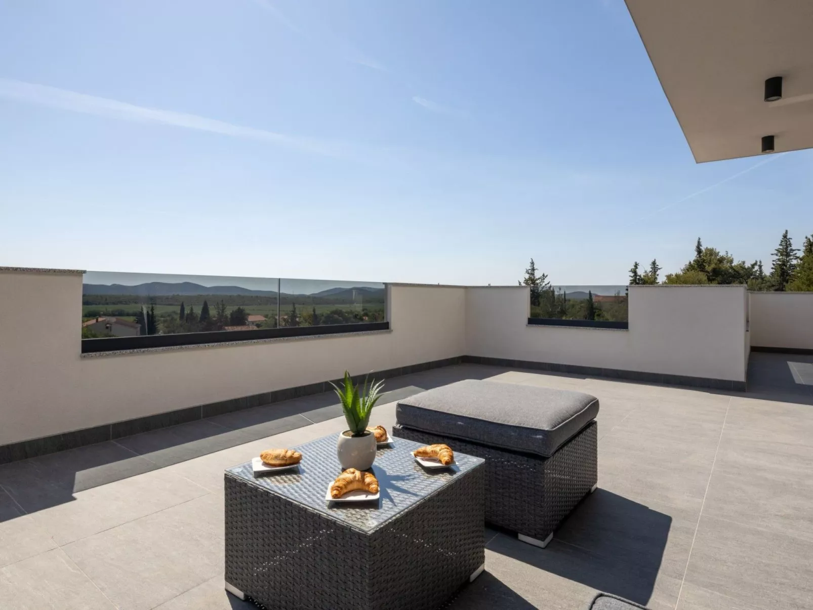 Villa Bura mit Pool und tollem Ausblick-Image-tags.info