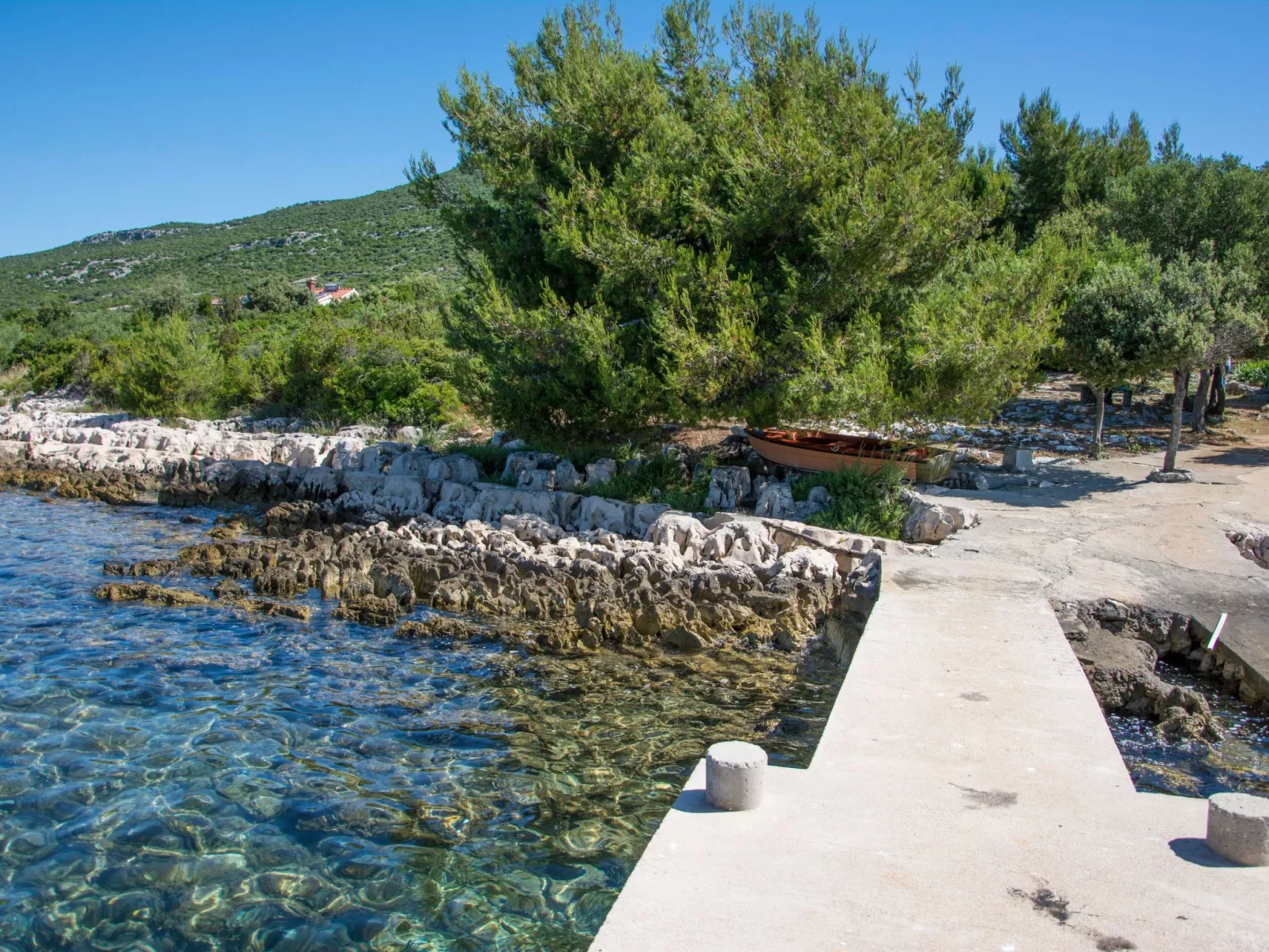 Modernes Ferienhaus Robinson in Dobropoljana-Outside