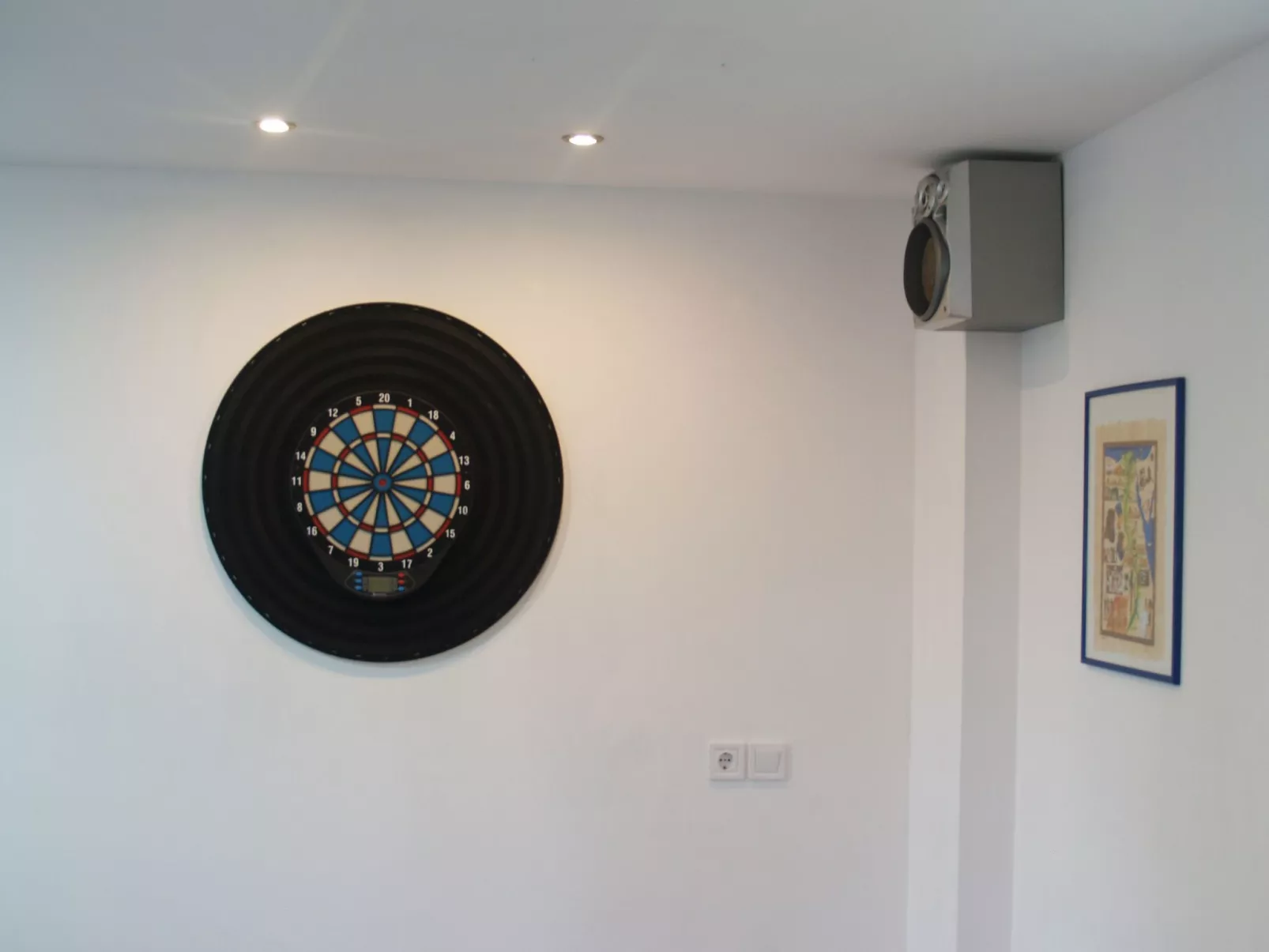 Mit Terrasse, Grill und Garten-Inside