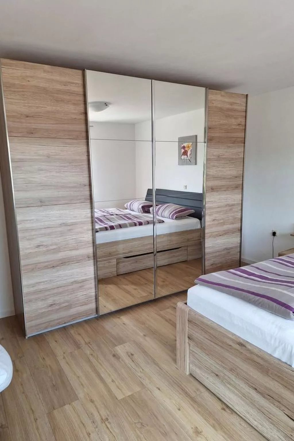 Mit sonniger Terrasse und Ausblick-Image-tags.info