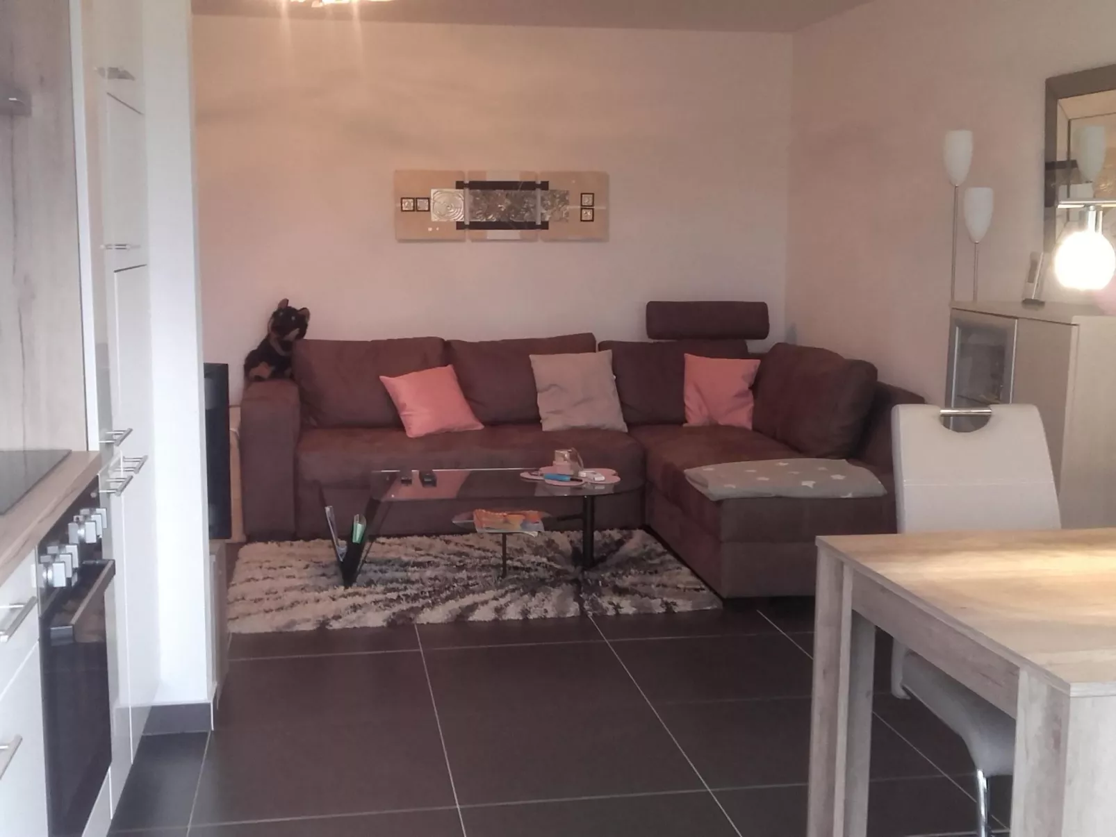 Wohnung mit großer Gartenterrasse und Ausblick-Inside