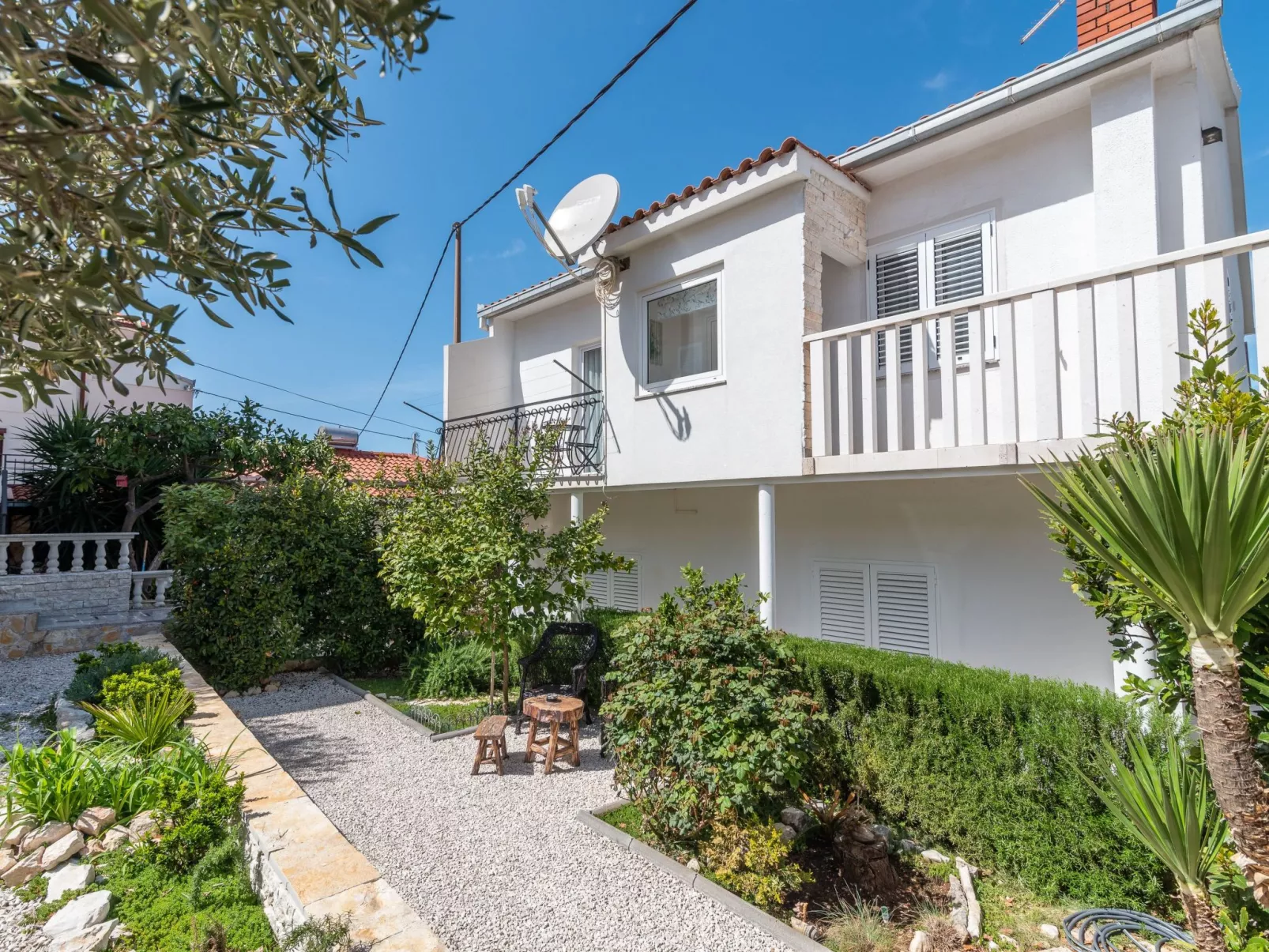 Geräumige Ferienwohnung mit Meerblick-Draußen