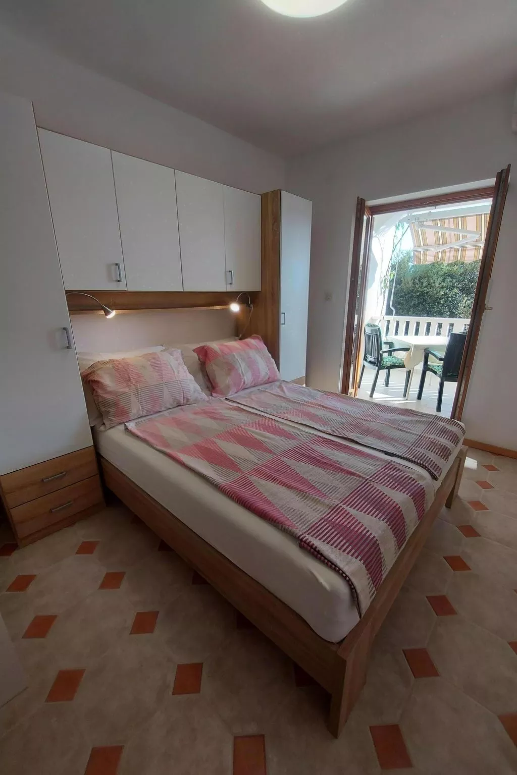 Studio mit Terrasse im ersten Stock des Hauses-Inside