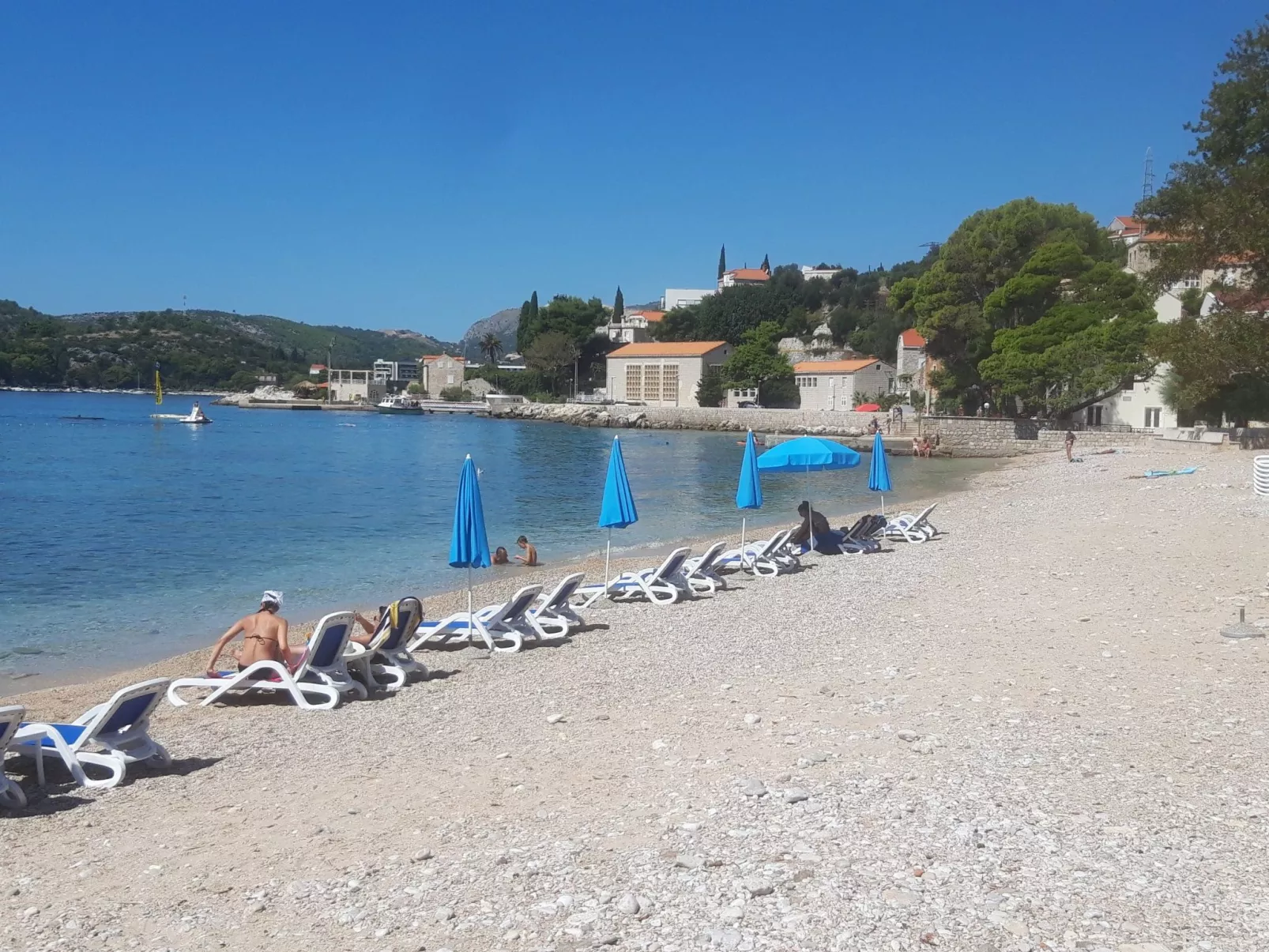 "Helena2" mit Blick auf das Wasser-Dehors
