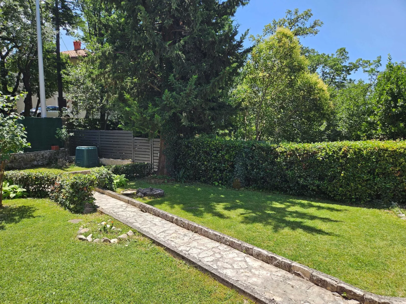 Gemütliches kleines schönes Haus für max. 4 Personen-Draußen