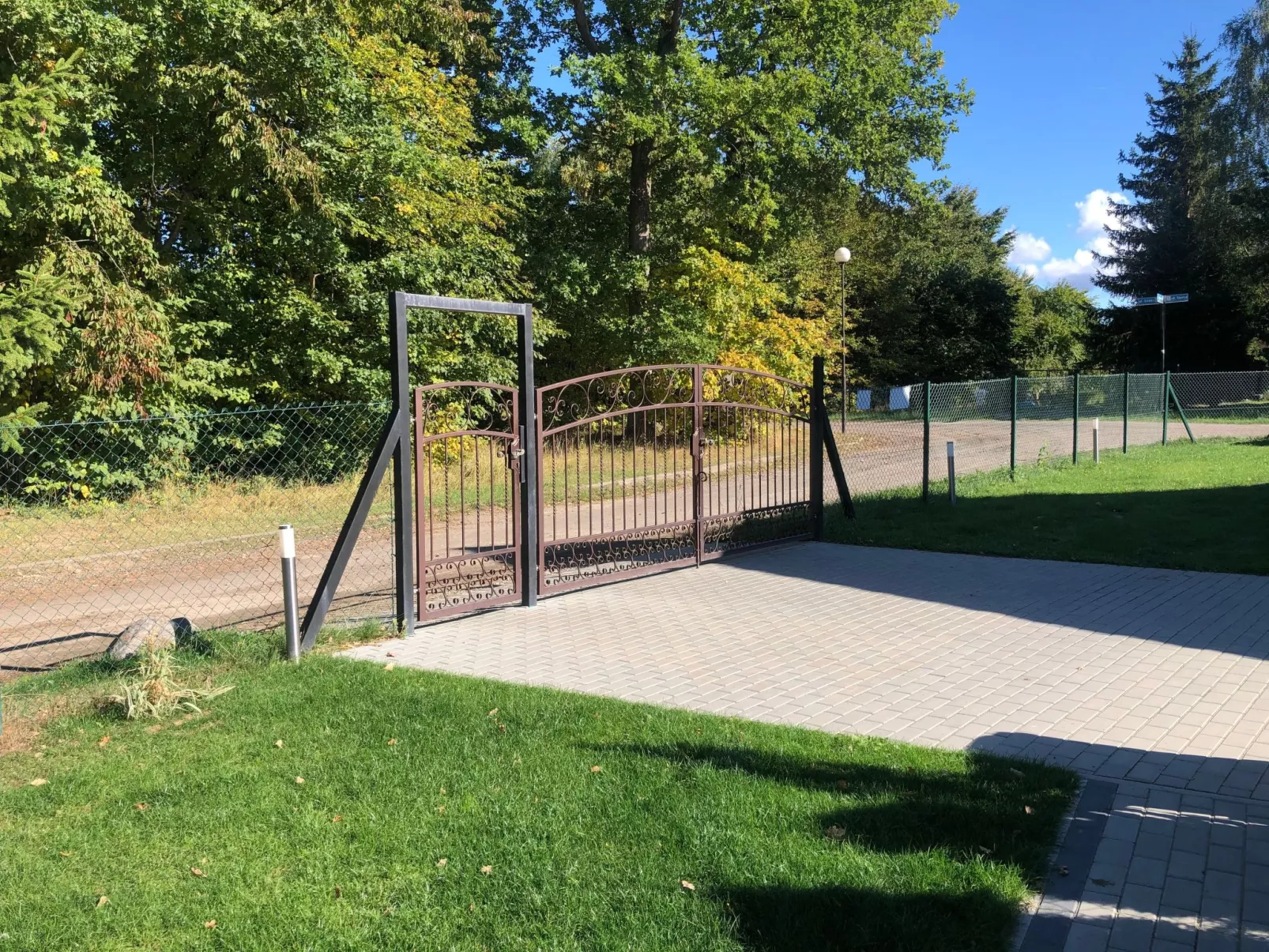 Villa Kacper mit privatem Garten, Terrasse und Grill-Dehors