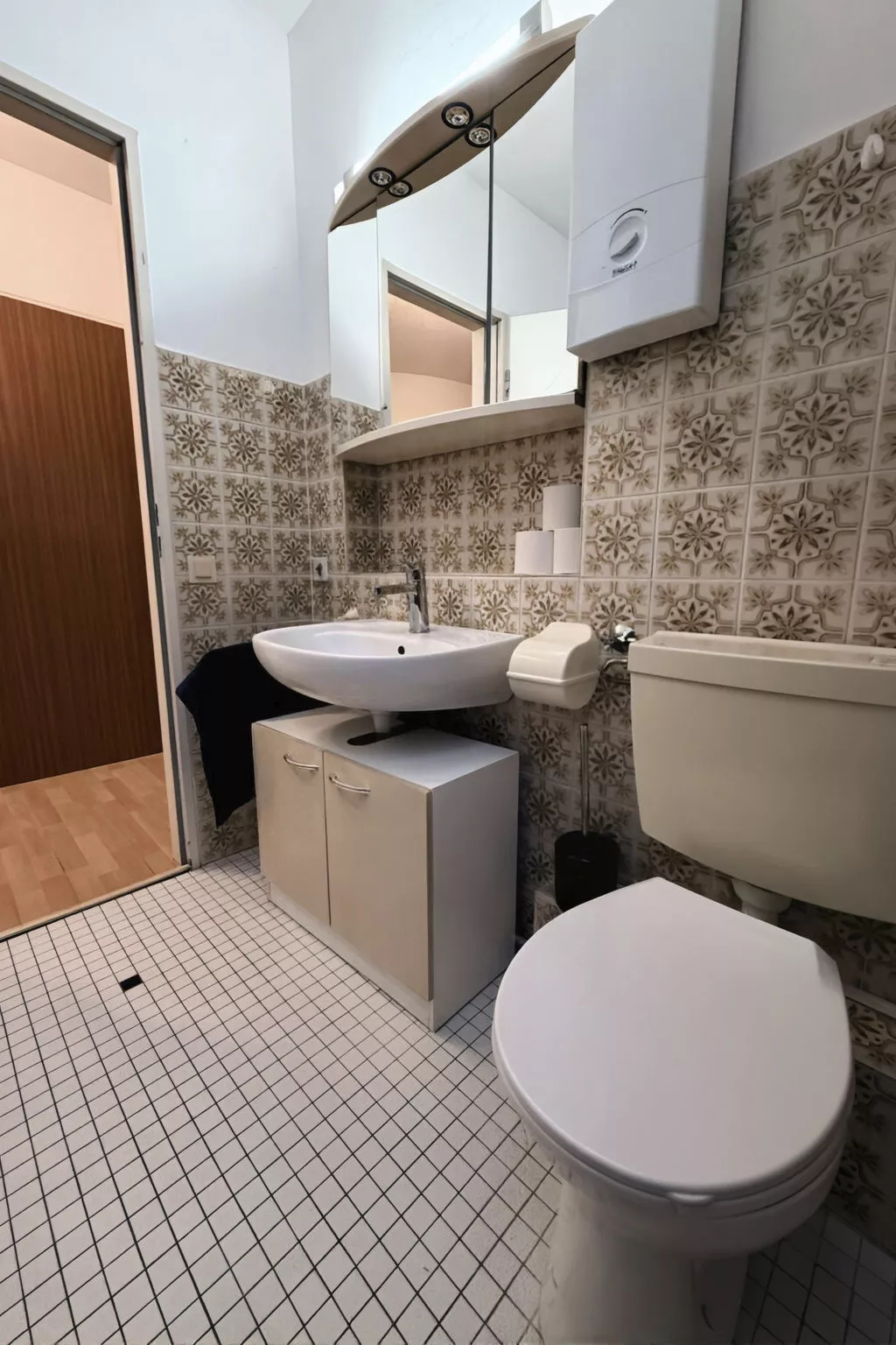 Apartment Am Hang II-Drinnen