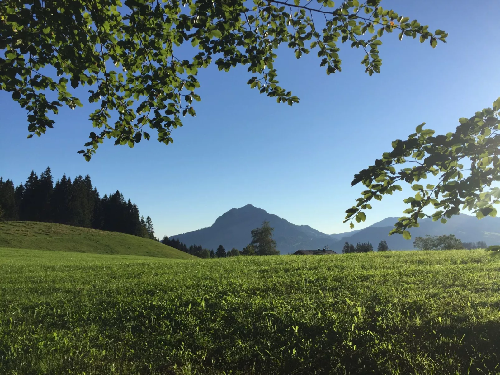 Fewo Bergblick lodge-Outside