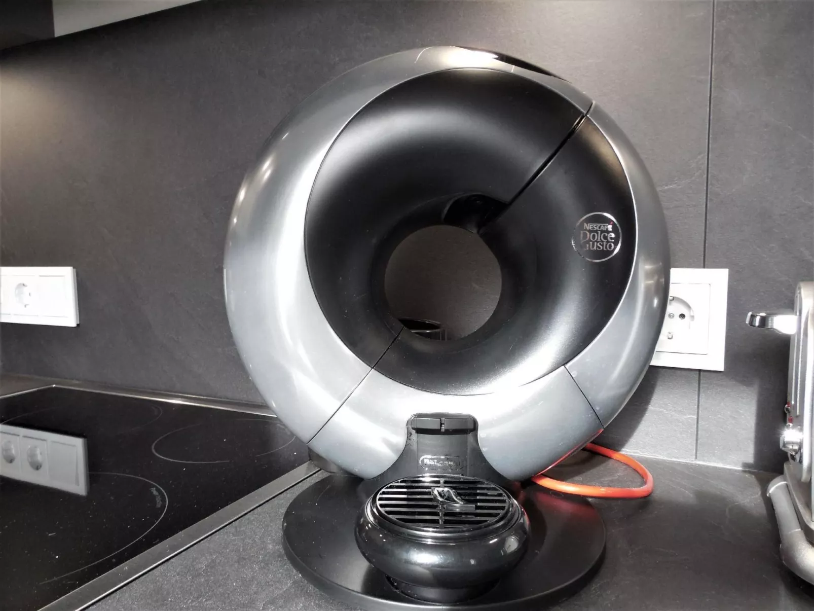 Fewo Kapitän James Cook, E-Ladesäule, Wasserbett-Draußen