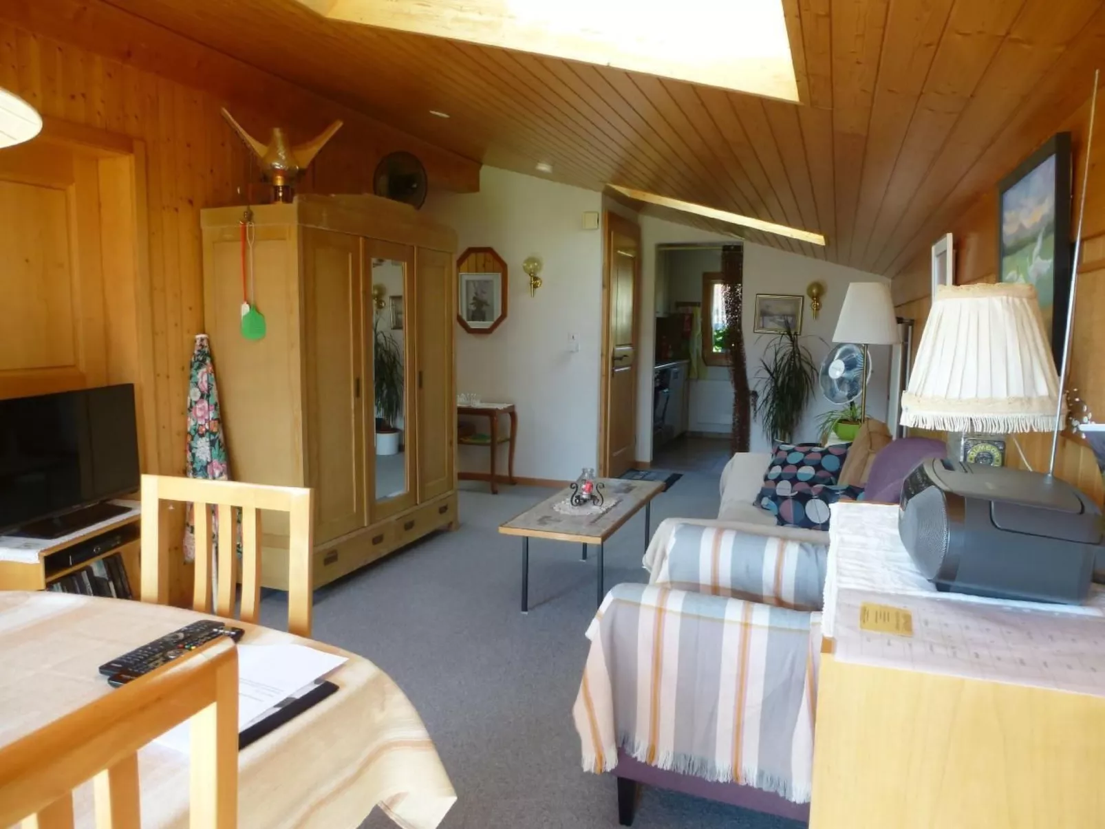 Stockhornblick-Drinnen