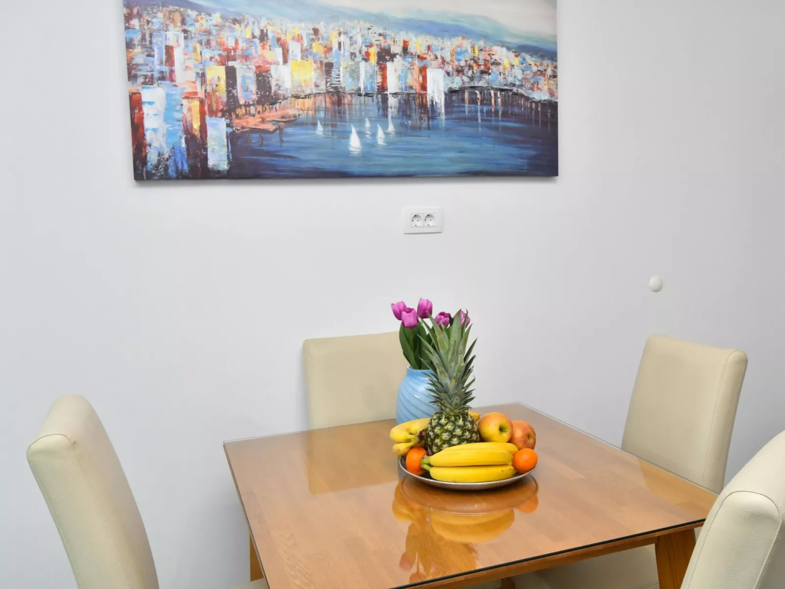 Mit privatem Parkplatz-Inside