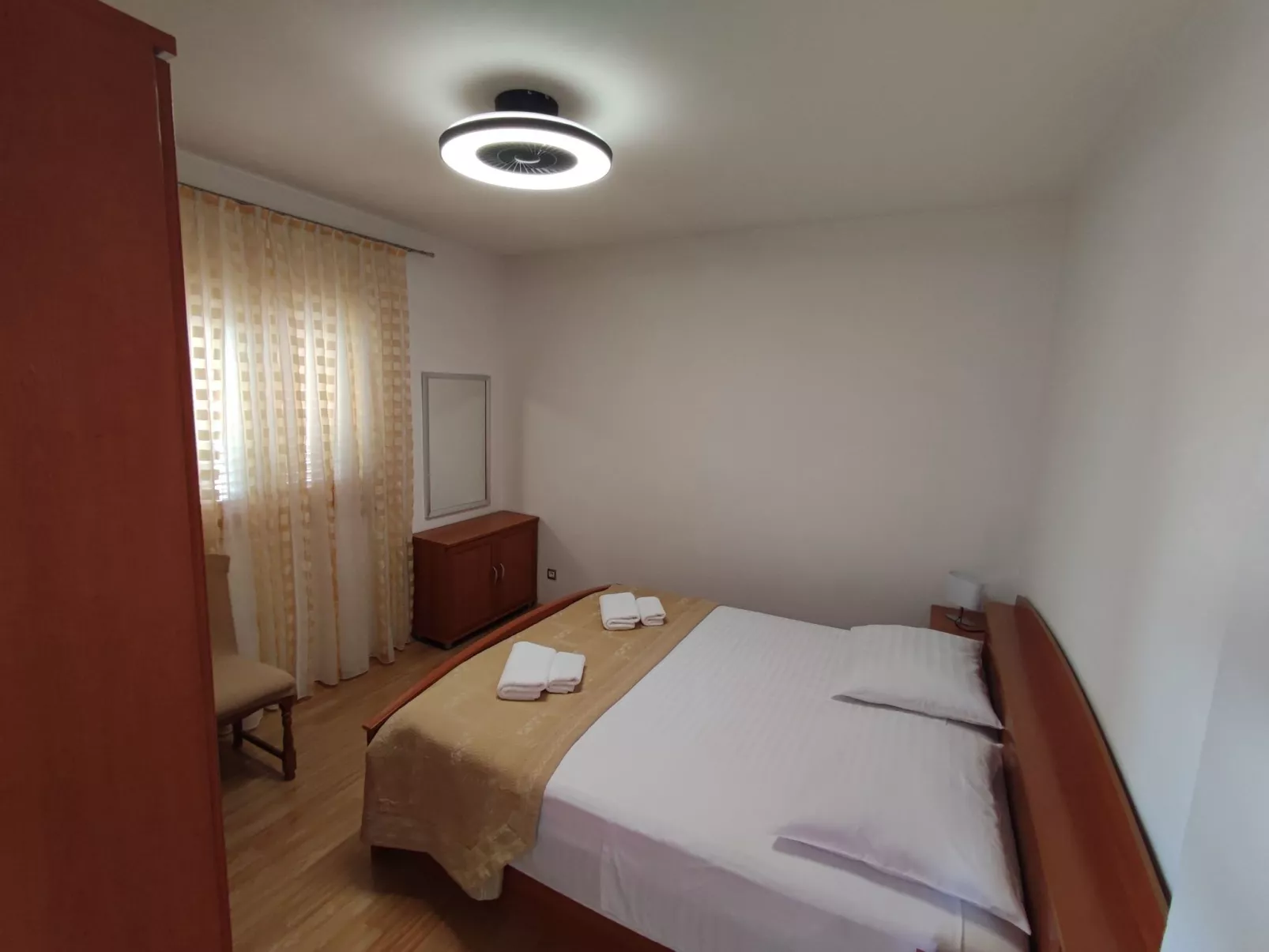 Angenehmes Haus in Posedarje mit großem Garten-Drinnen