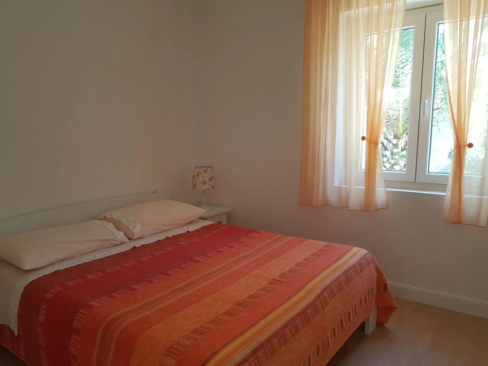 "Krajka" mit Blick auf das Wasser-Inside