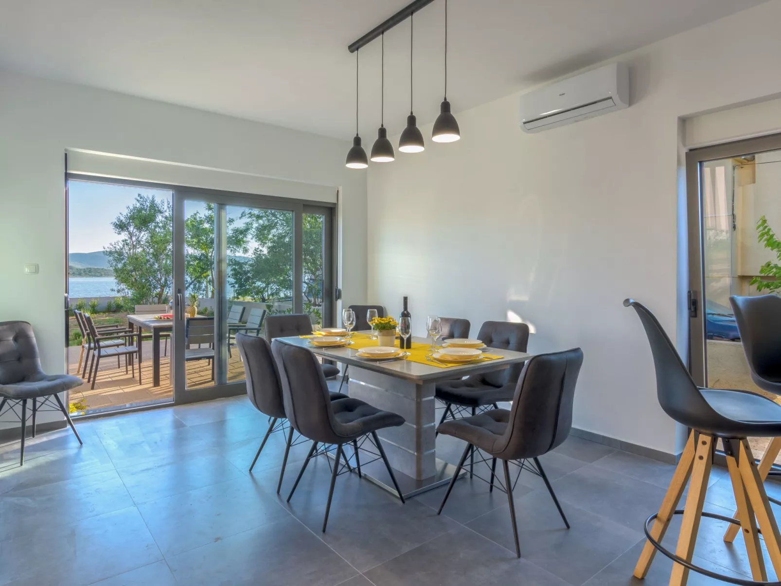 Villa "Lu-Ma" mit Blick auf das Wasser-Draußen